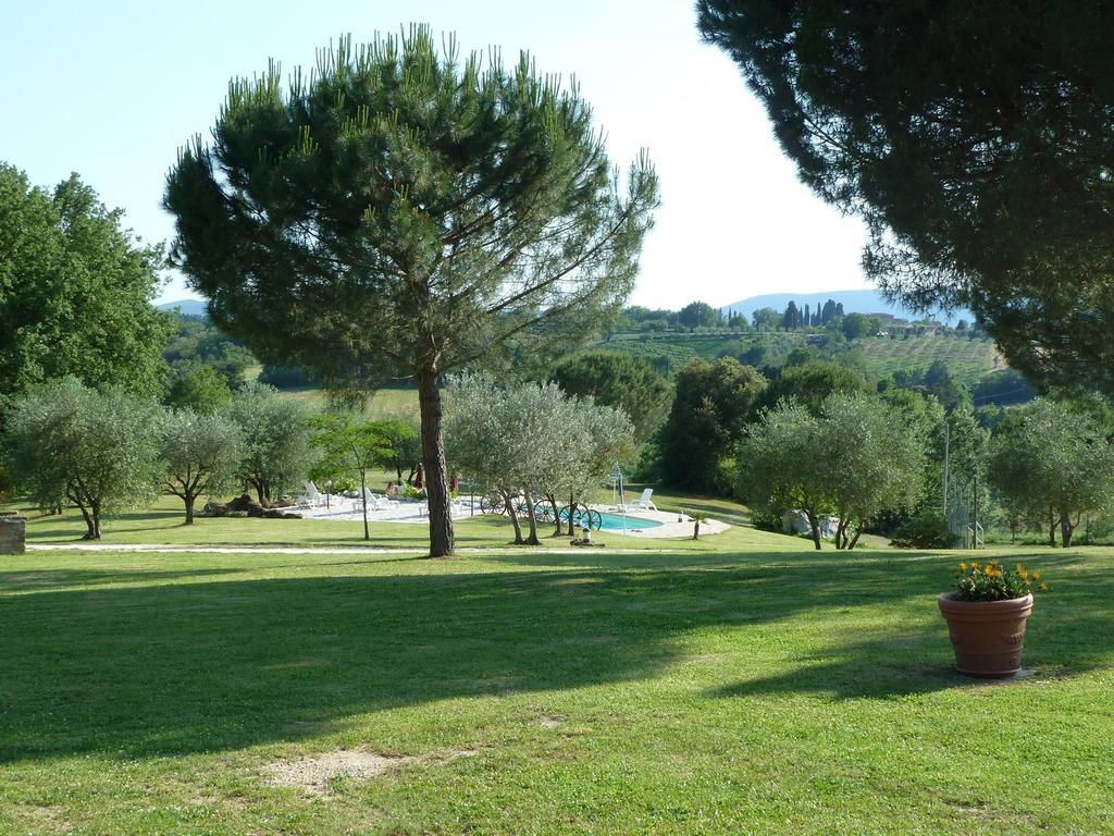 Agriturismo La Grotta Di Montecchino Siena Exterior photo