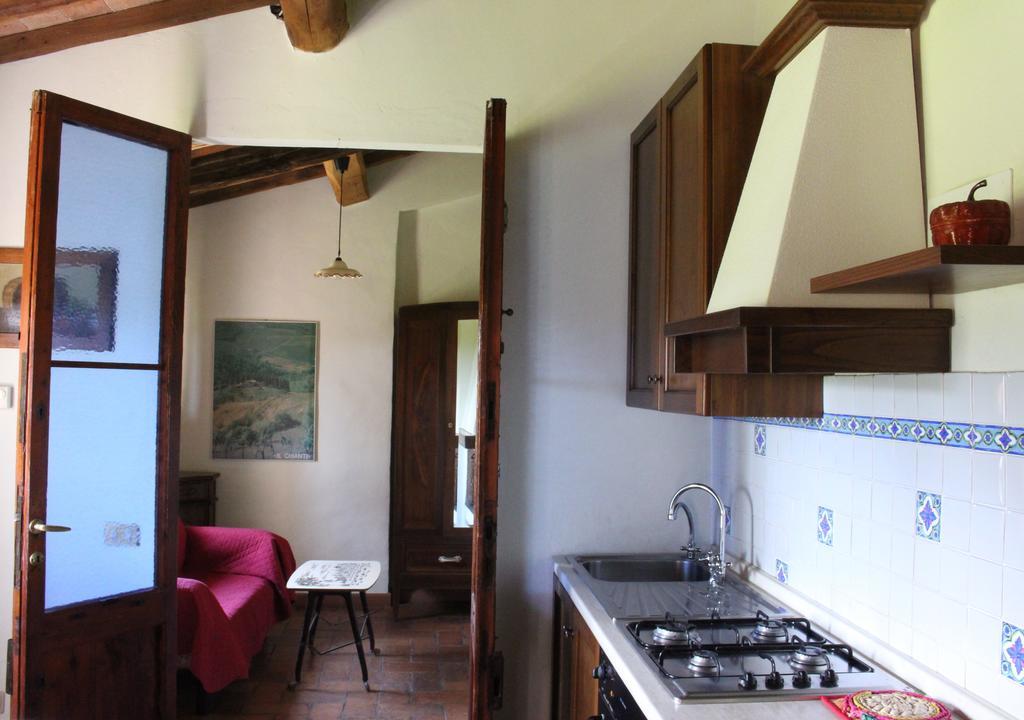 Agriturismo La Grotta Di Montecchino Siena Exterior photo