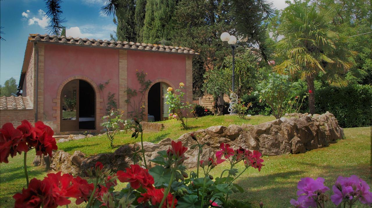 Agriturismo La Grotta Di Montecchino Siena Exterior photo