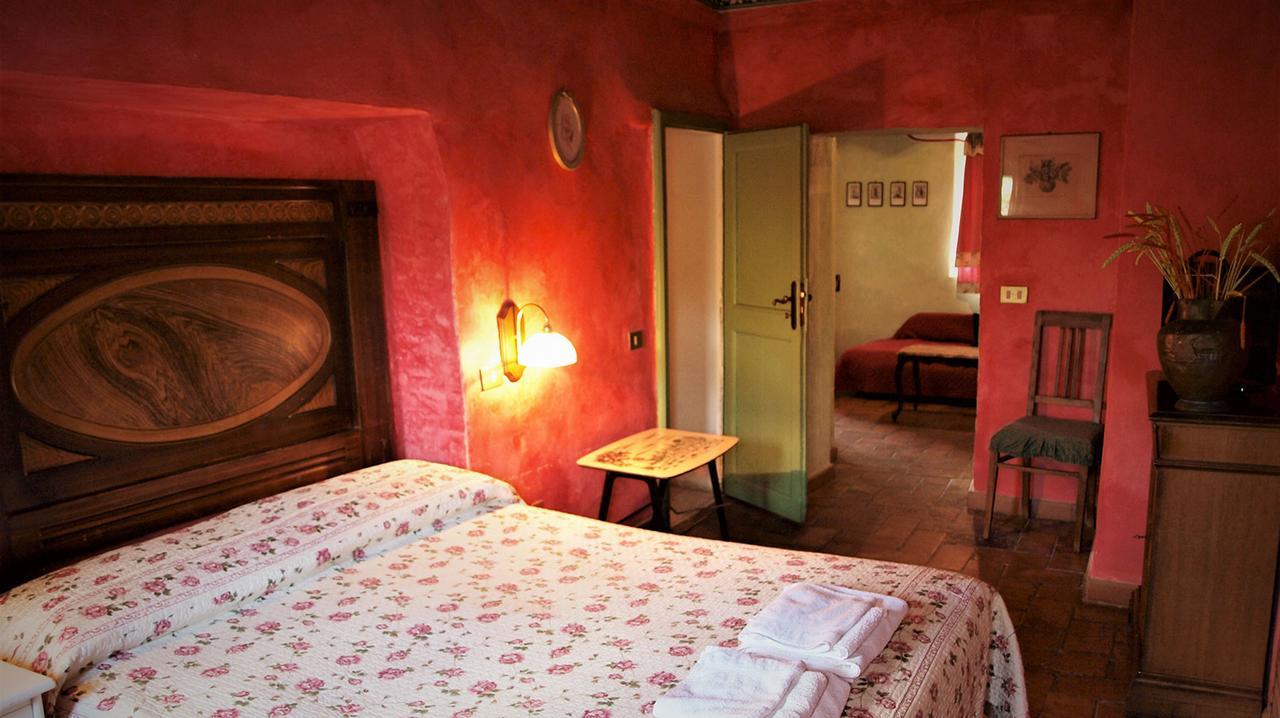 Agriturismo La Grotta Di Montecchino Siena Exterior photo