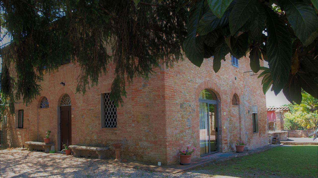 Agriturismo La Grotta Di Montecchino Siena Exterior photo