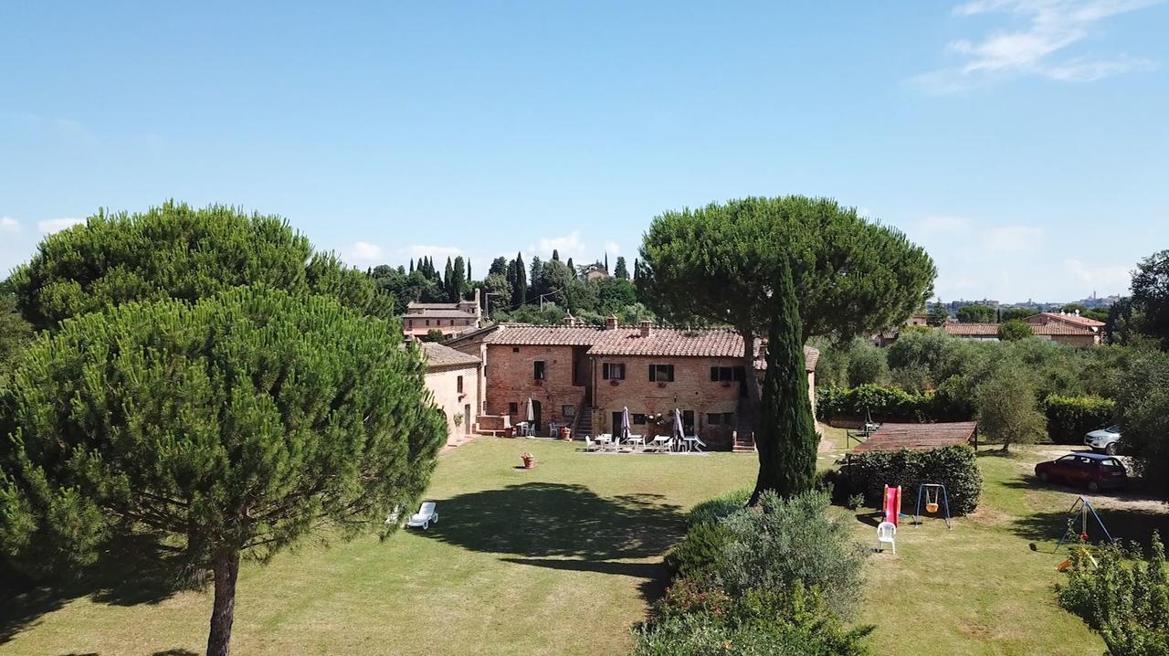 Agriturismo La Grotta Di Montecchino Siena Exterior photo